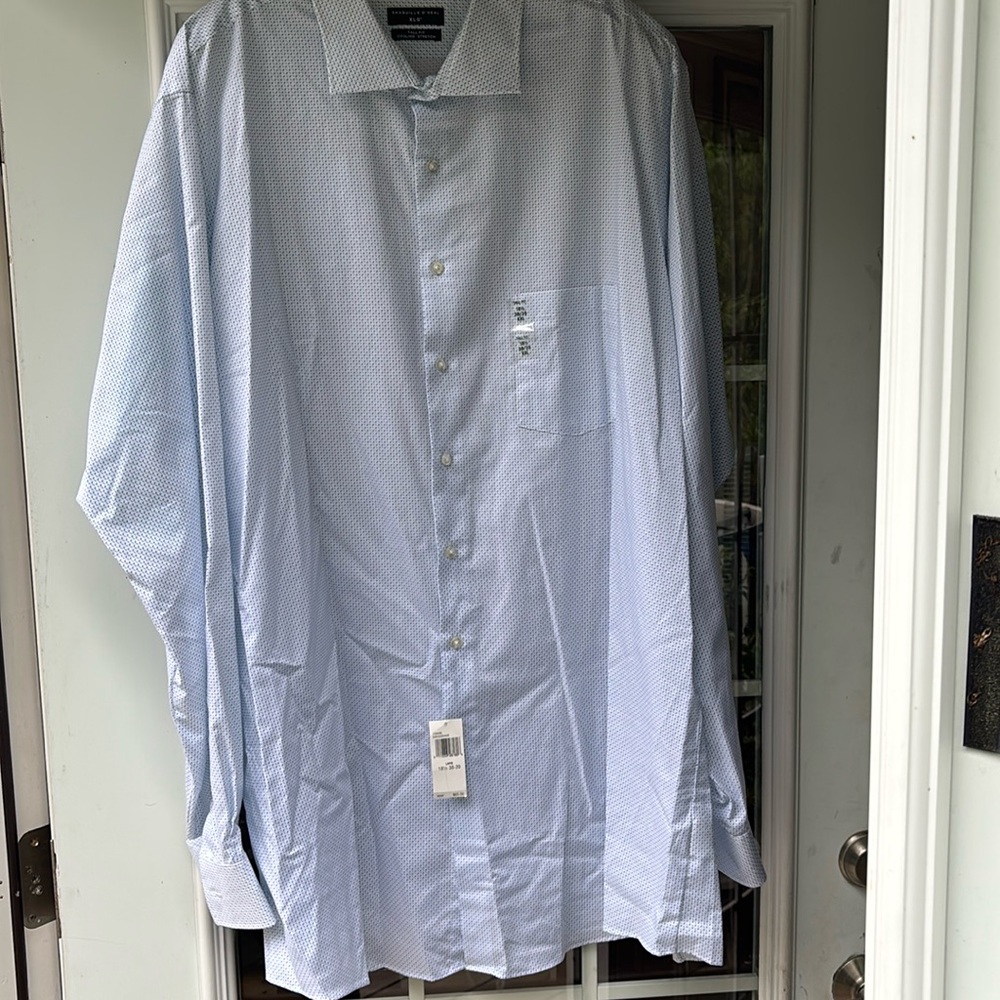 Van Heusen Classic Light Blue Dress Shirt